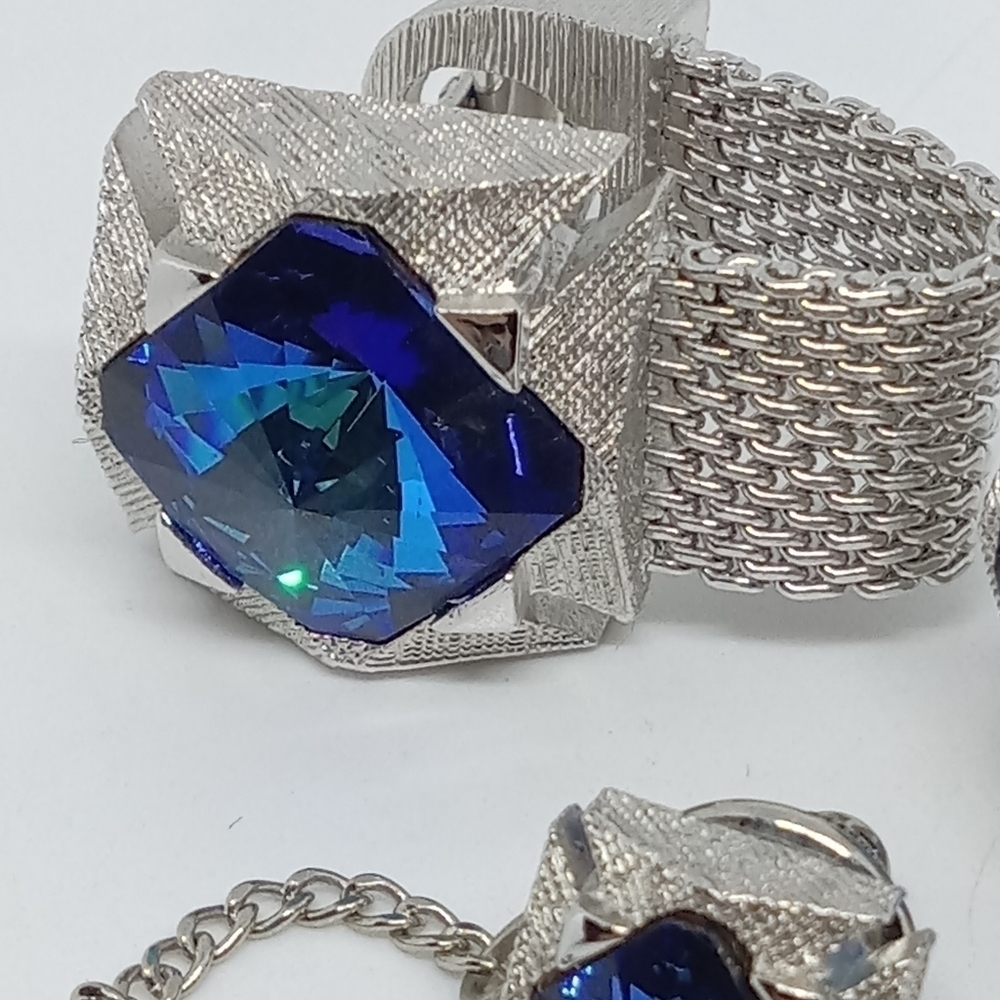 * vintage electric blue glass silver tone cuff links & tie tack pin set - Picture 3 of 5